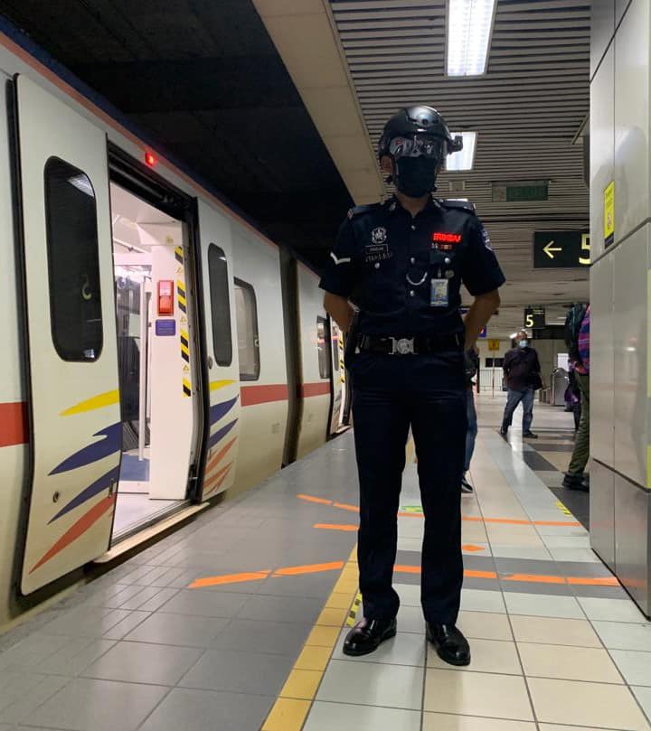 KTMB Police Patrol Geared Up With Robocop-Style Temperature Scanning Helmet...