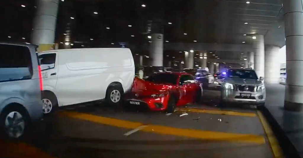 30 Y/O Man Arrested After Ramming Cars in Wild Chase at KLIA