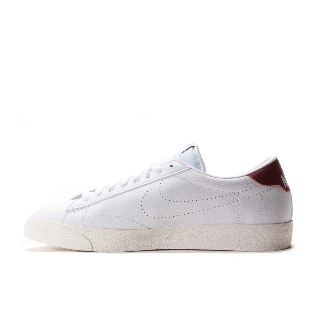 nike tennis classic ac white