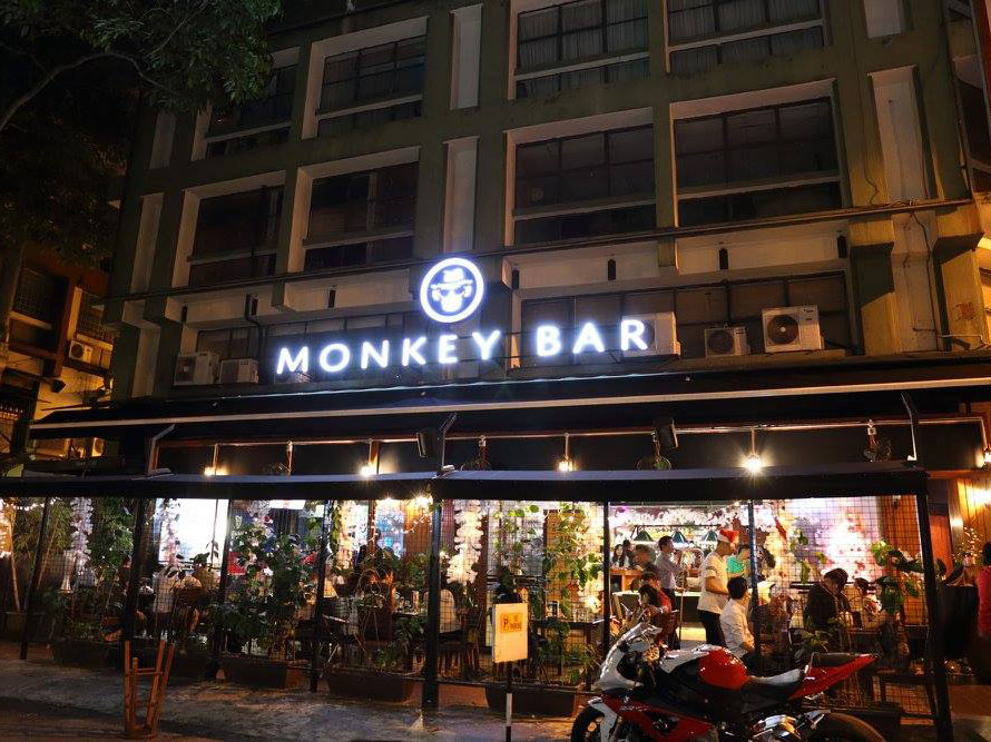 monkey bar taman desa